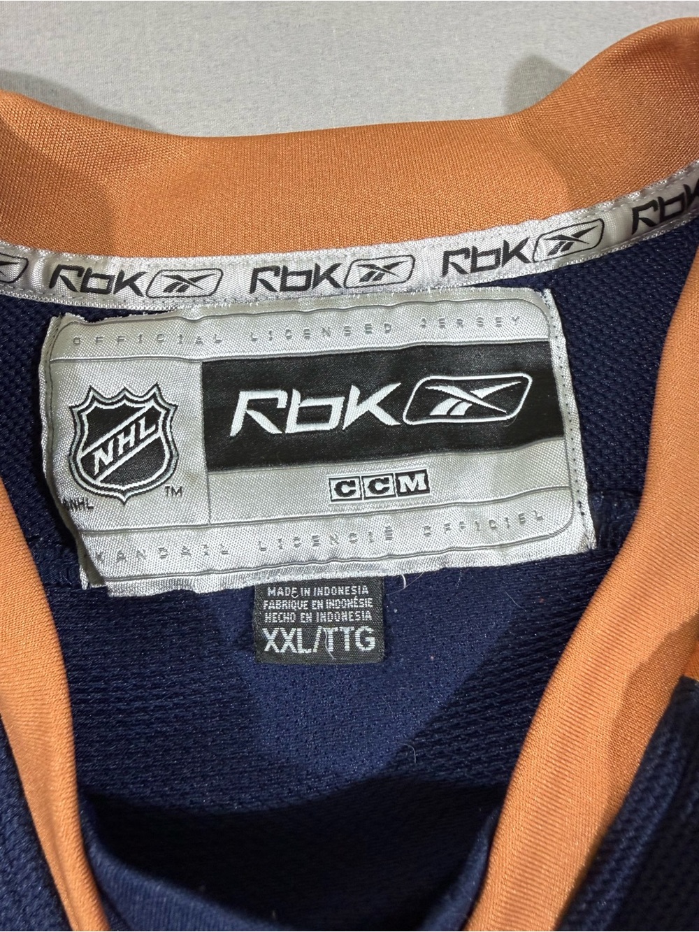 Reebok Edmonton Oilers Navy Hockey Jersey - Picture 4 of 7